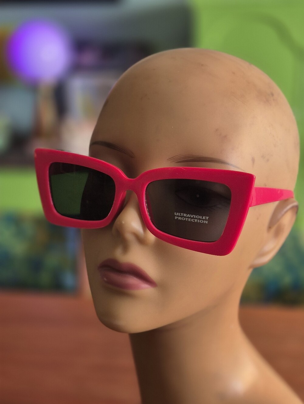 Pink Women's Retro Sunglasses - UV Protection